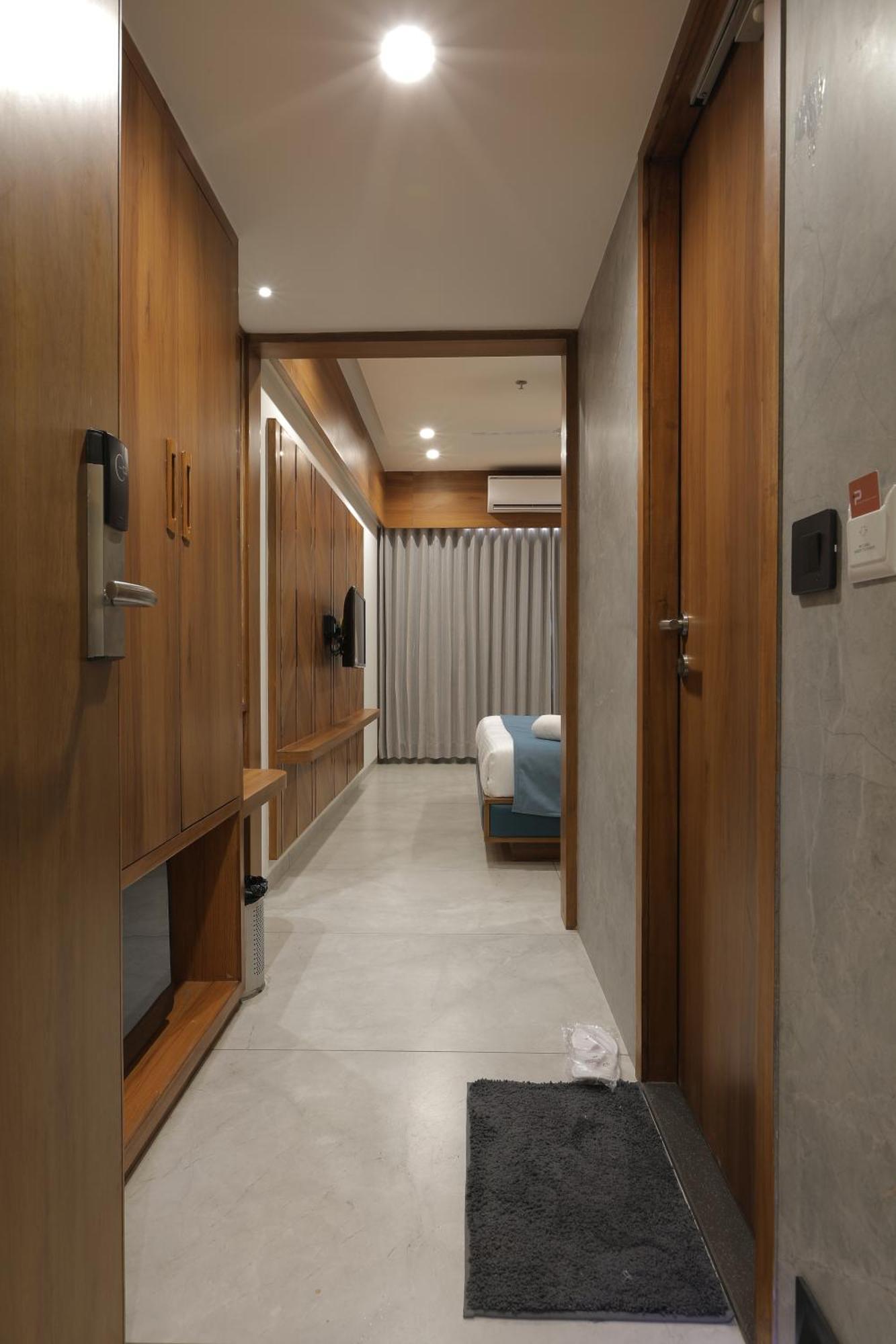 Plenteous Inn Ahmedabad Eksteriør billede